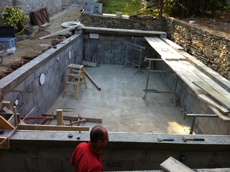 piscine beton 8x4
